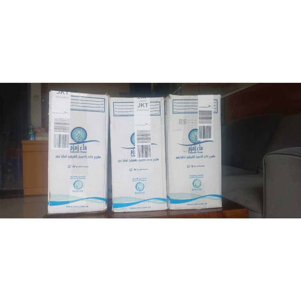 

AIR ZAM ZAM 5LITER ASLI / OLEH2 HAJI & UMROH ORIGINAL BARCODE DI JAMIN KEASLIANYA