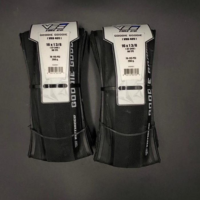 Sepasang Ban Luar VEE TIRE CO GOODIE GOODIE