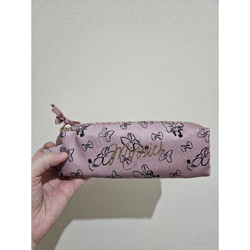 

Tempat Pensil Minnie