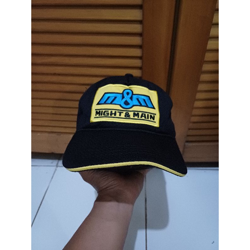 Topi Classic Might & Main Youngan Vintage