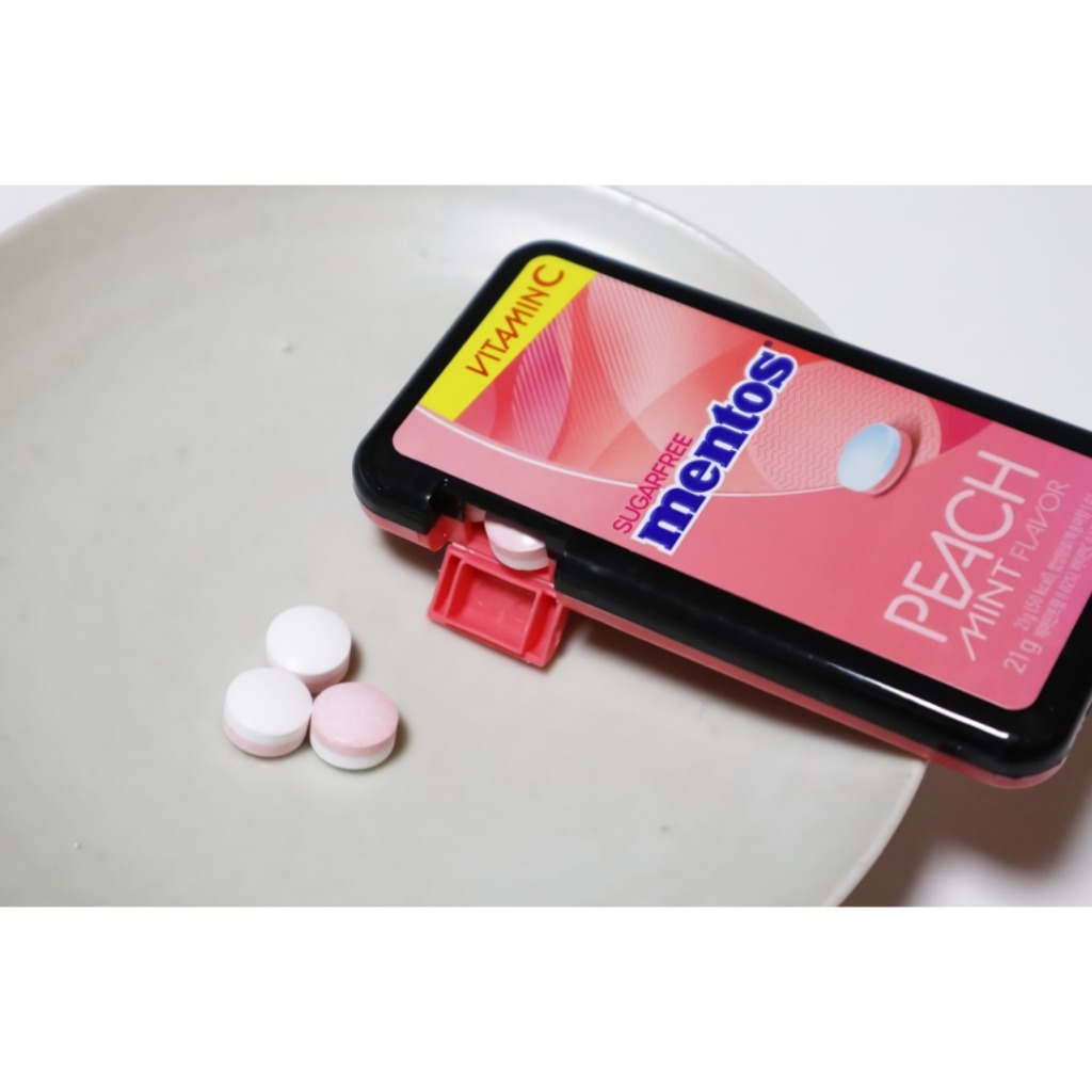

Ay00! Mentos Vitamin C Sugar Free Peach Mint/Grape Mint Flavor 21 gr