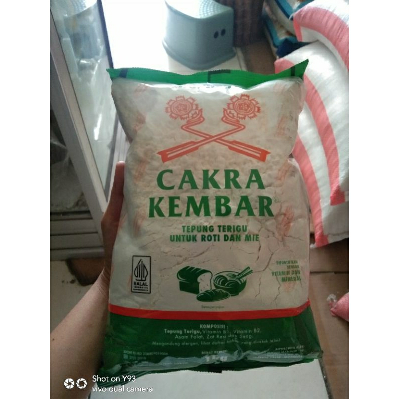

tepung cakra kembar