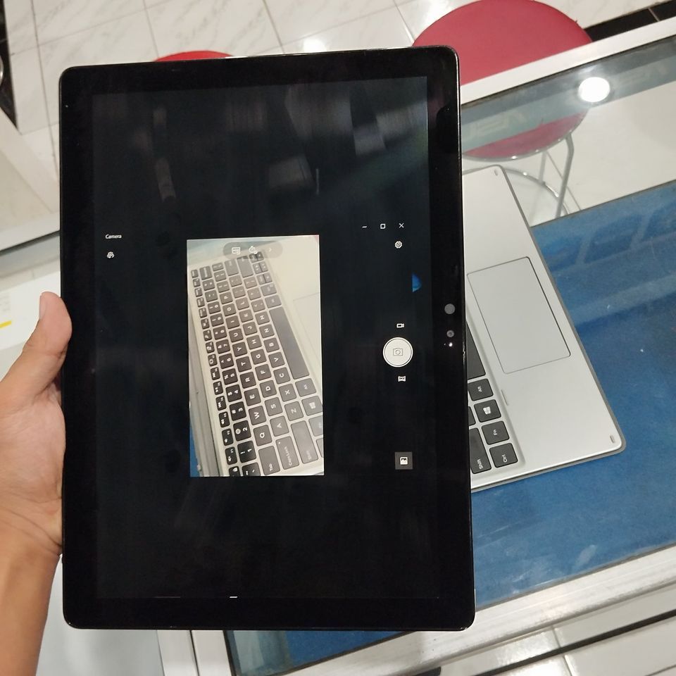 Laptop 2in1 Dell Latitude 7210 Core i7 gen 10 RAM 16GB SSD 256GB Layar 12in FHD+ Touchscreen