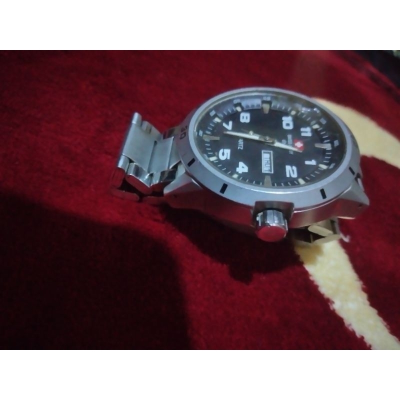 Jam Tangan Stainless Steel Swiss Army DHC Model A2015M/ORI