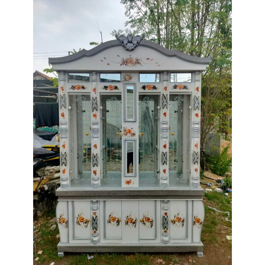 Bufet Pajangan Crystal Kristal Wush / Pajangan Tv Kaca / Lemari Tv Kristal 4 Pintu Minimalis