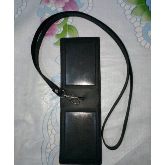 

Mega TEMPAT ID CARD MAGNET 2 KARTU DENGAN TALI GANTUNGAN