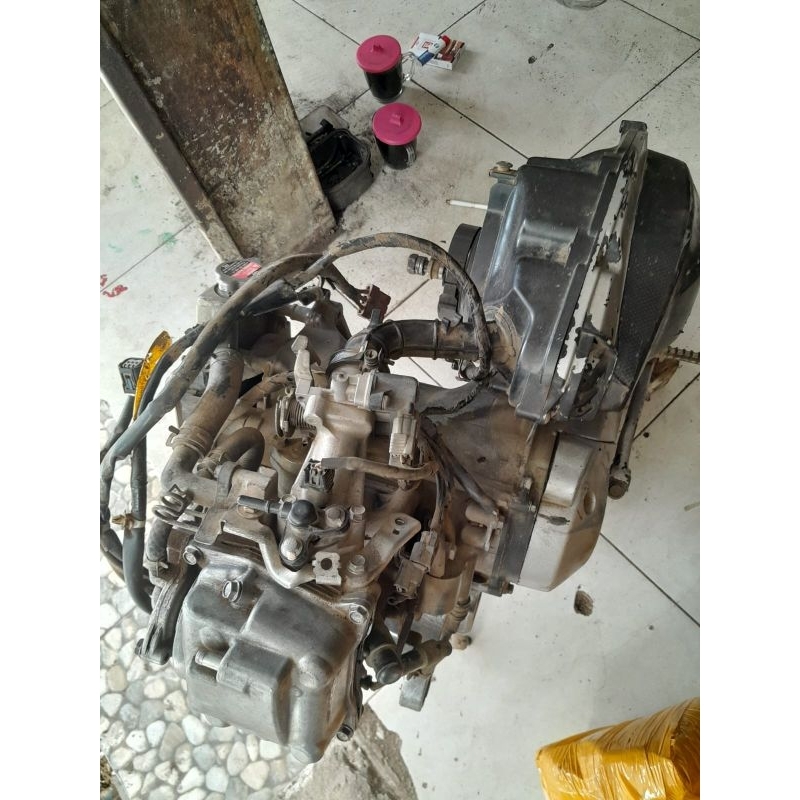 mesin Vario 125 old kzr glondongan ( copotan motor )
