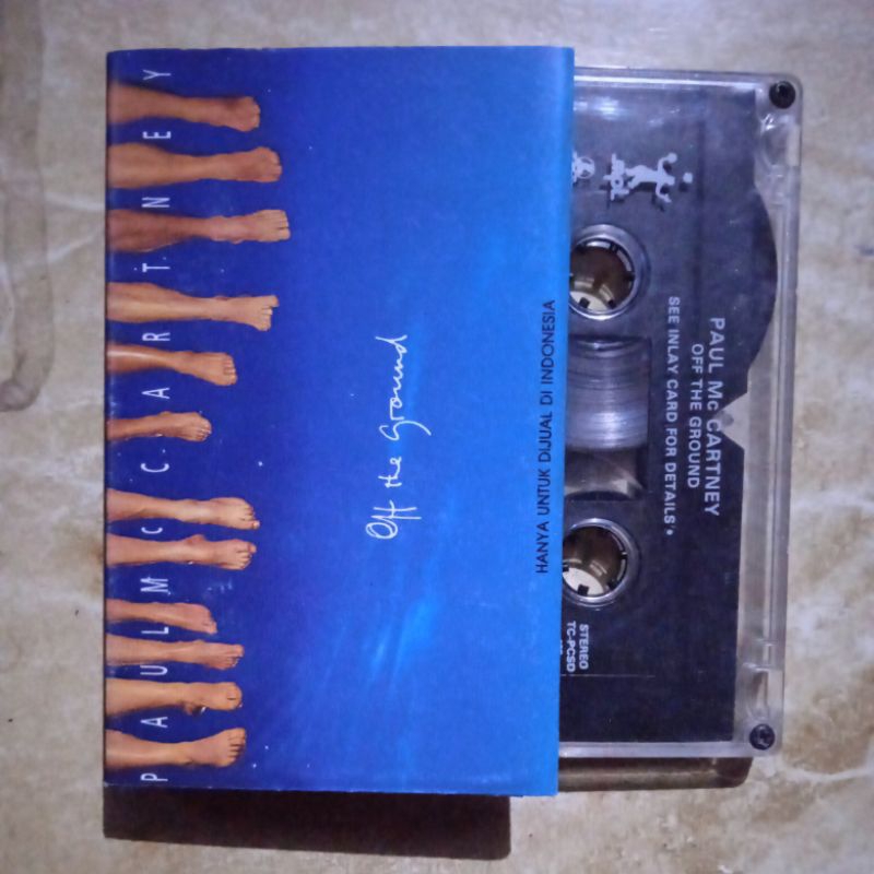 kaset pita paul mccartney off the ground