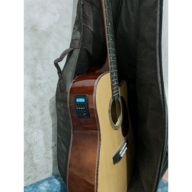 gitar akustik elektrik Skylark original