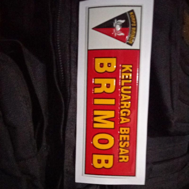 

Stiker embos Keluarga Besar Brimob jumbo(16,5cm ×5,5cm)