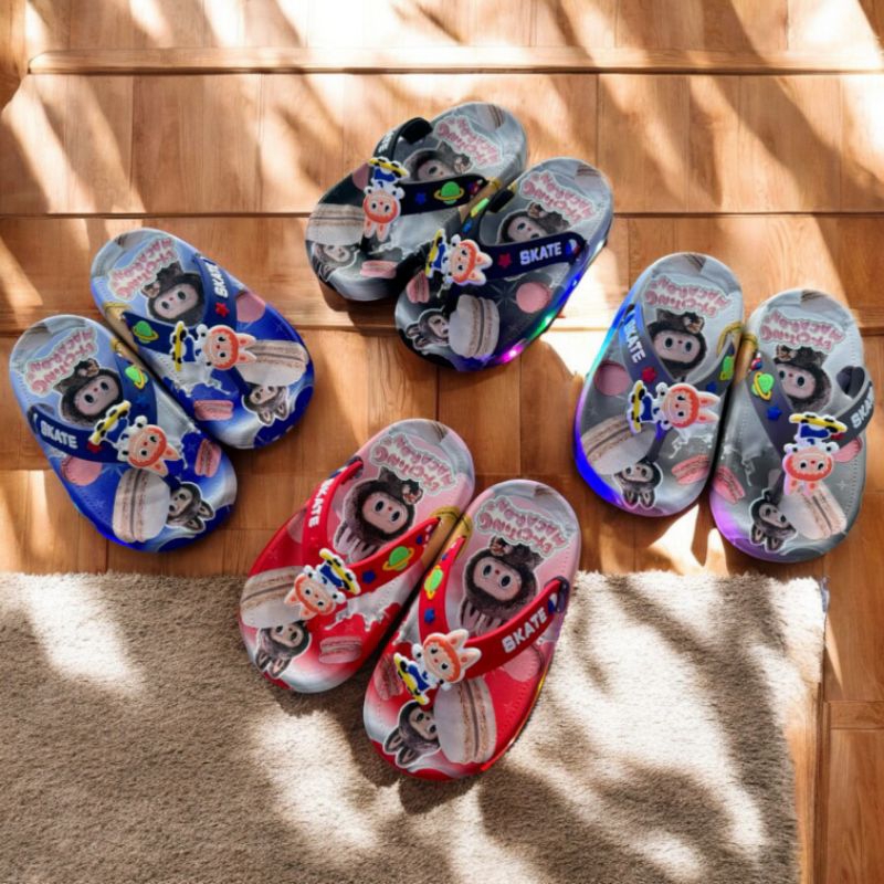sendal jepit anak cewe/cowok lampu LED dengan karakter labubu, karet tebal empuk dan ringan