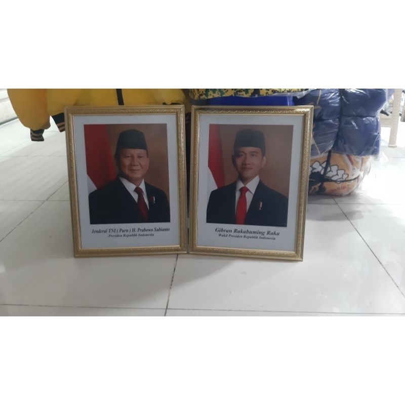 bingkai foto presiden & wakil Presiden ukuran 35x45
