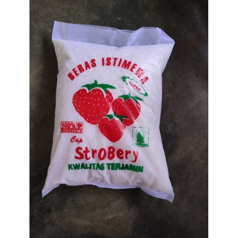 

Beras cap strawberry berat 3 kg | beras 3 kg