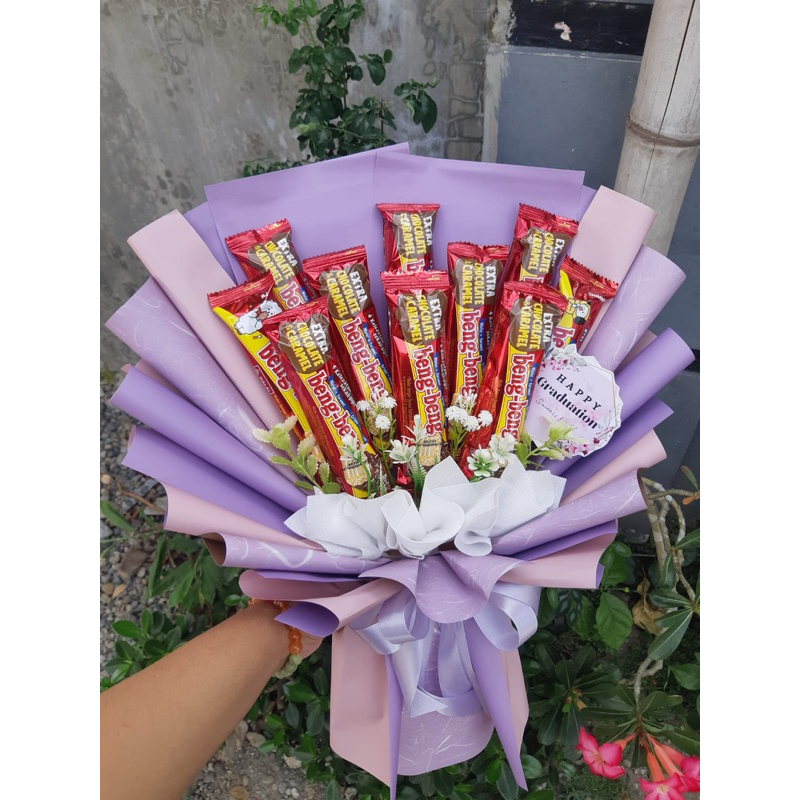 

Buket Snack / Bouquet Snack / Bucket Snack Hadiah Ulang Tahun / Kado Graduation / Kado Birthday / Hadiah Wisuda