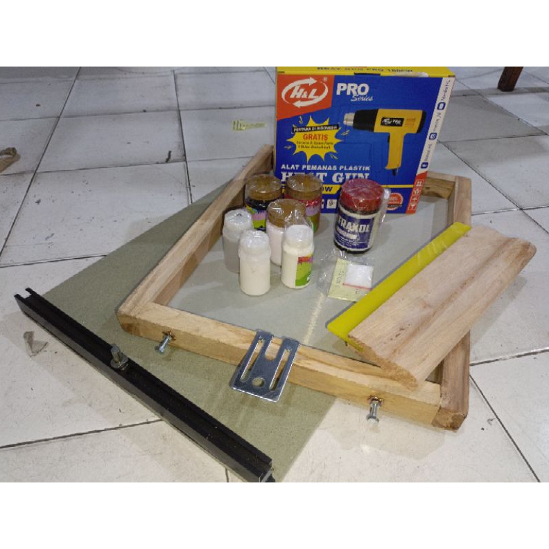 

paket Belajar sablon kaos tinta plastisol ART R6T7