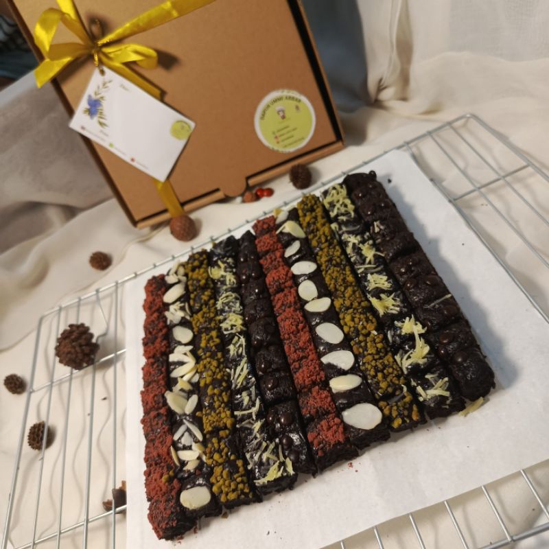 

hampers brownies