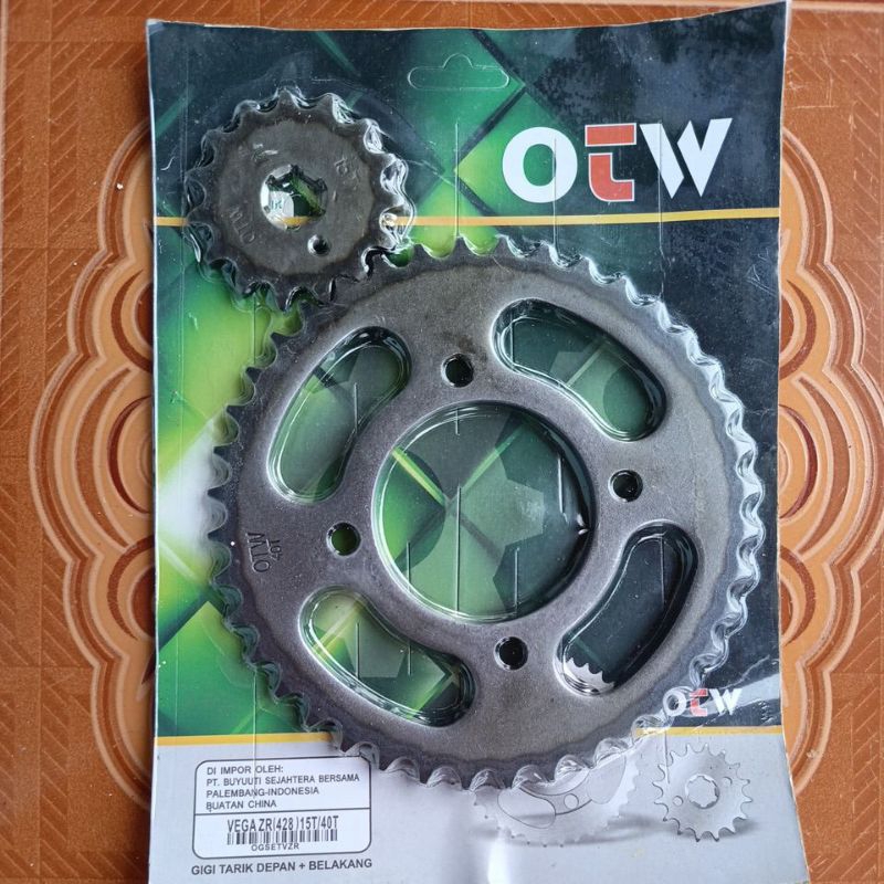 GIR GEAR SET VEGA ZR, JUPITER Z 1/ROBOT 15T/40T 428