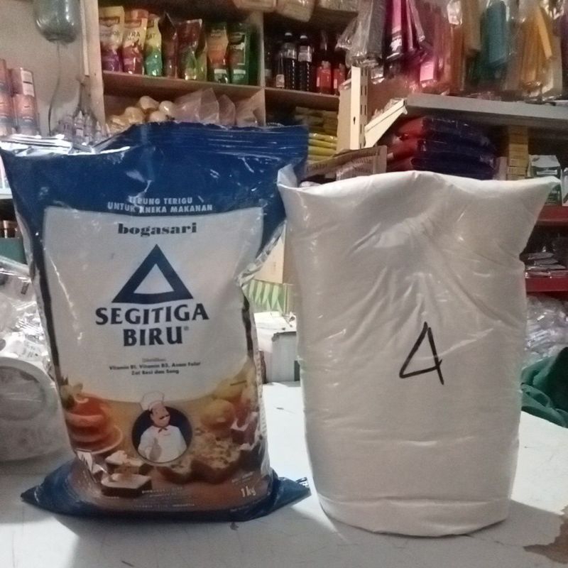 

Terigu Segitiga Repack 1Kg