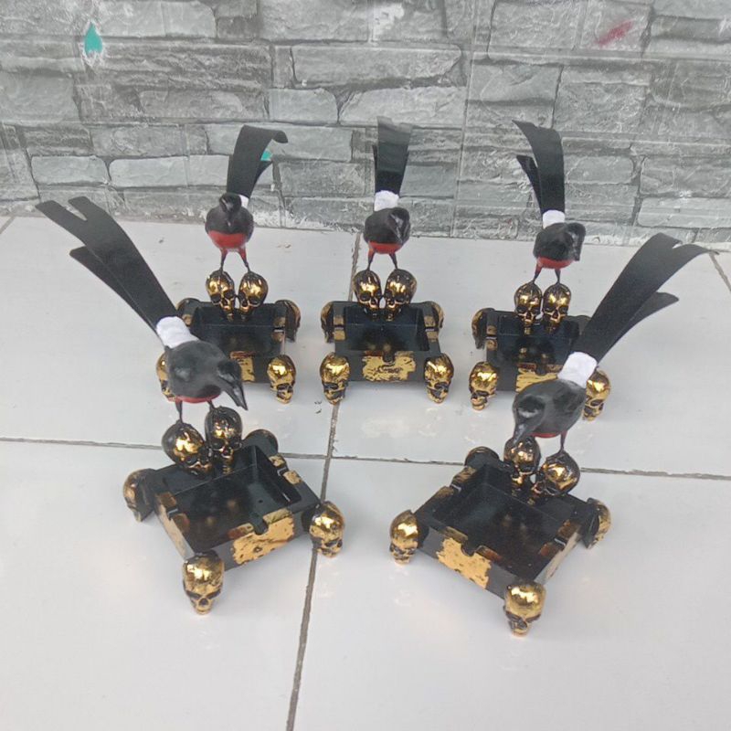 asbak burung murai tengkorak