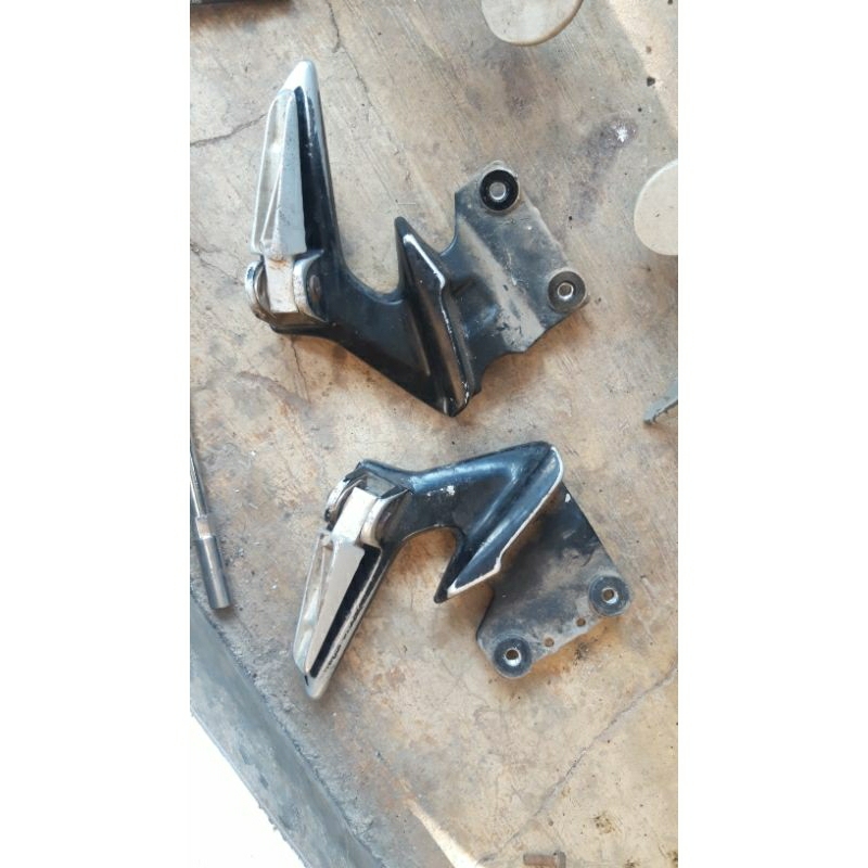 footstep belakang suzuki hayate