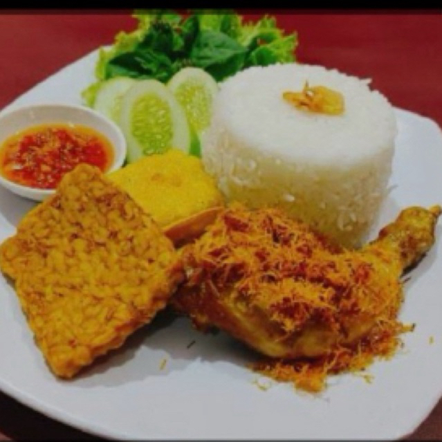 

Paket Ayam Serundeng