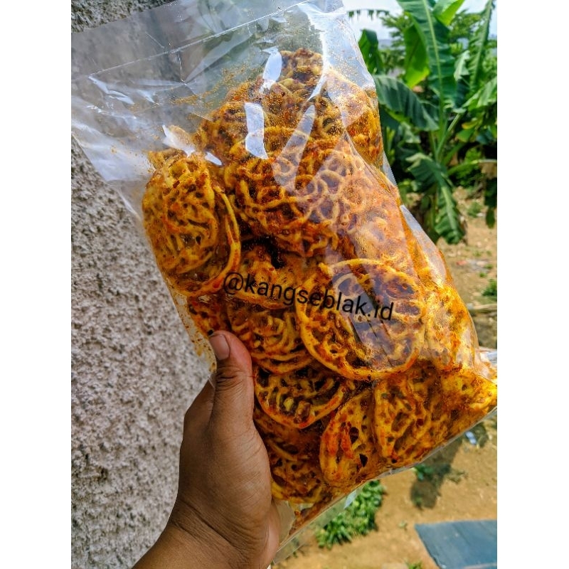 

SEBLAK KERING/SEBRING PUKMIE KRUPUK MIE PEDAS MANTUL Netto 500g