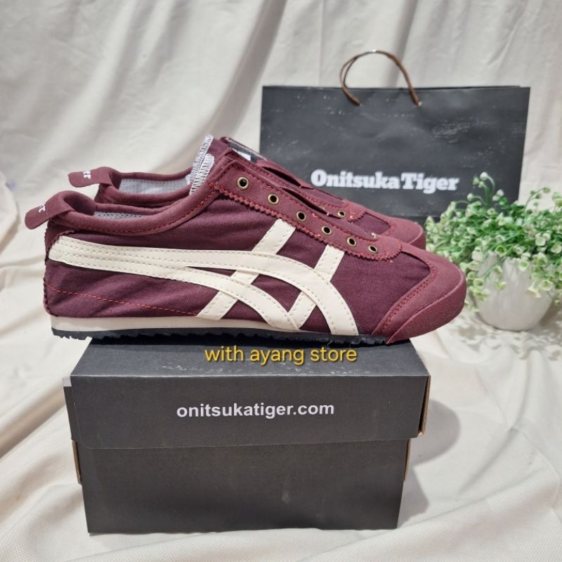 Sepatu Onitsuka Slip On Maroon List White