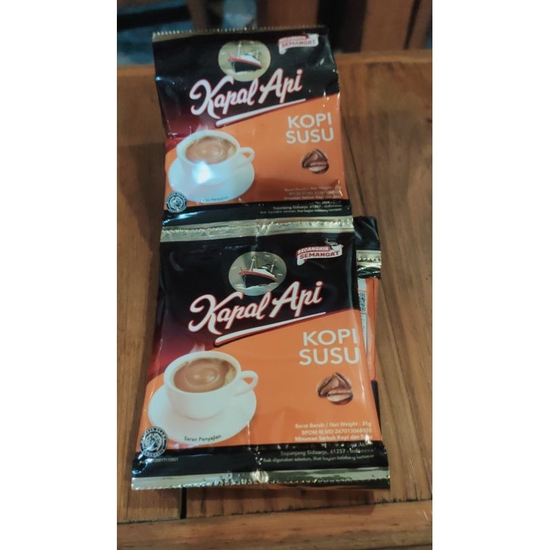 

KOPI KAPAL API KOPI SUSU KEMASAN SACHET 31g ISI 10 // KOPI SUSU KAPAL APII