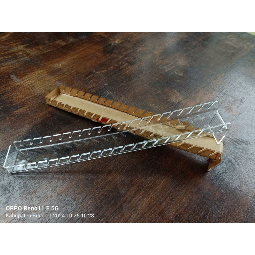 [ READY STOK ] Rak voucher dan kartu perdana akrilik 20 tingkat