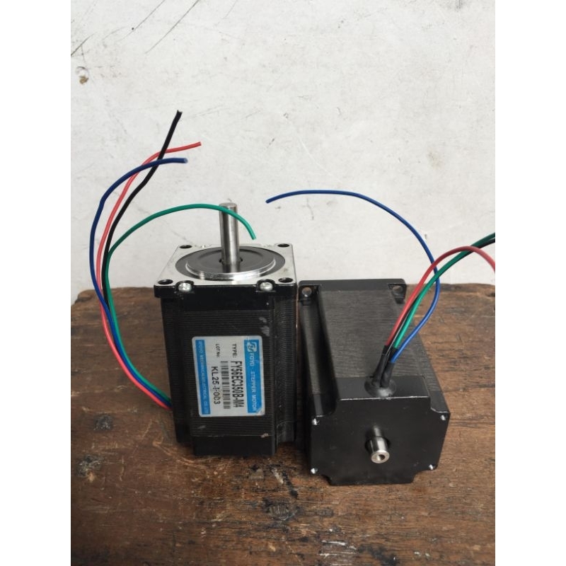 steper motor nema 23 long, as 8mm, 4 wire