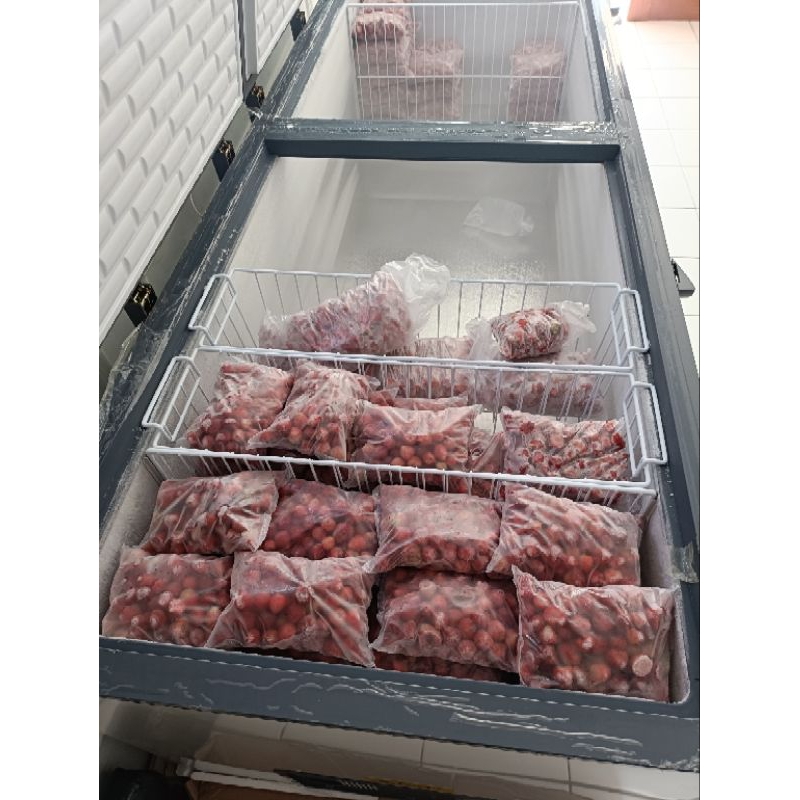 

strawberyfrozen