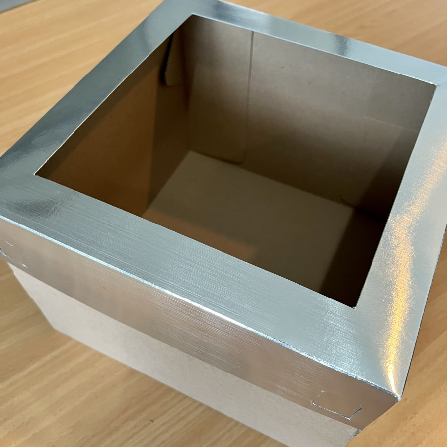 

10 pcs dus kue silver mika kotak hampers snack makanan nasi box packaging ukuran 25 x 25 x 10 cm