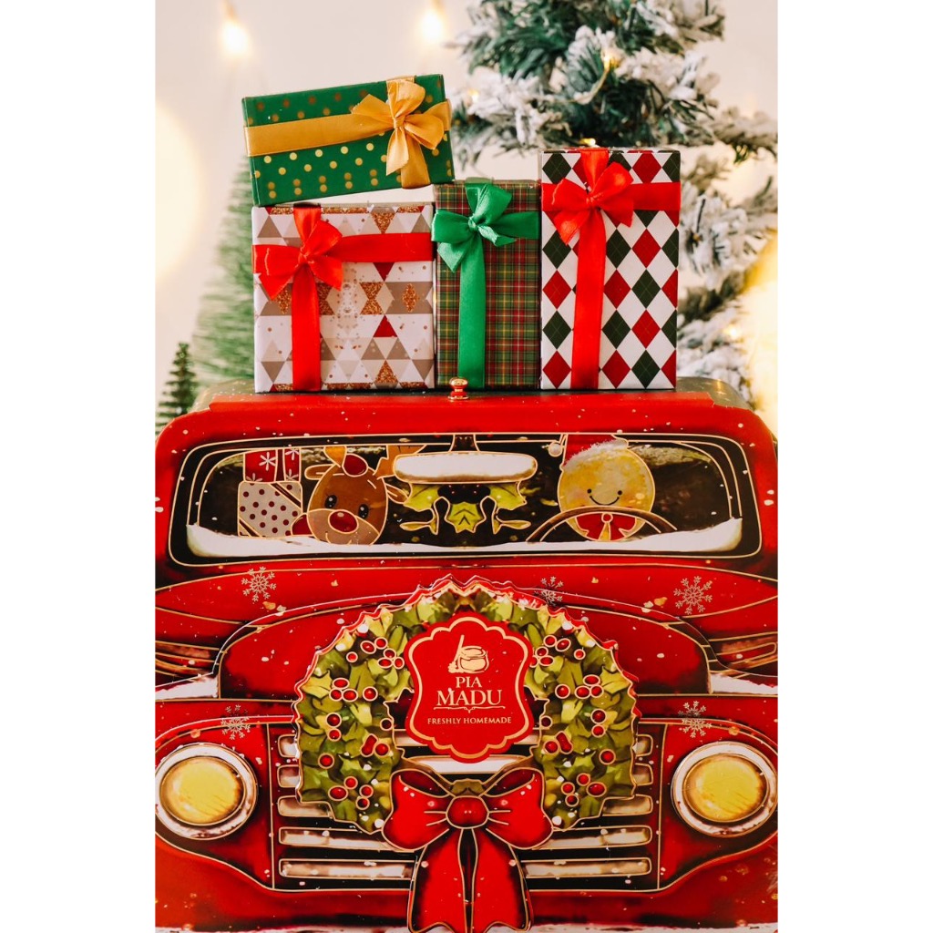 

Pia Madu Christmas Hamper - Santa's Sleigh