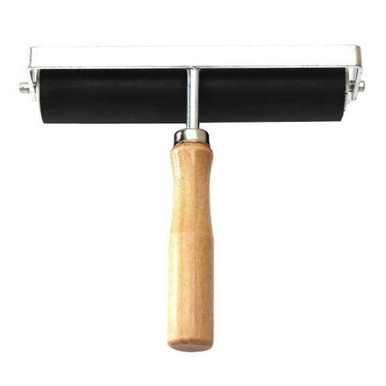 

KODE N12C Rubber Roller 15cm Wood Handle