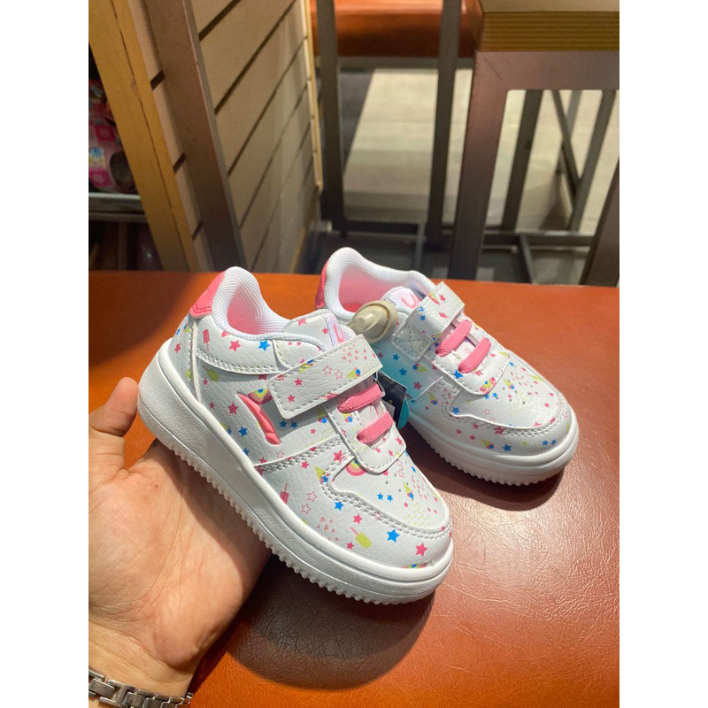 ❗️SALE Payless LA Gear Childrens Dash Court Printed Sneakers - White