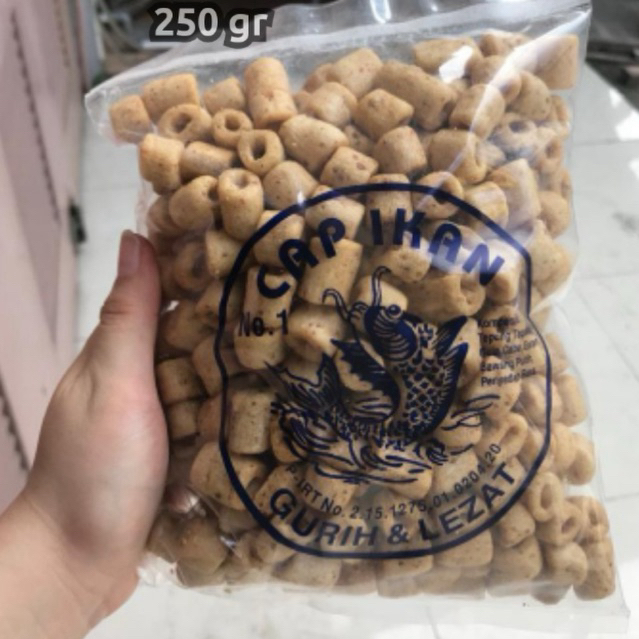 

OR ORIGINAL CAP IKAN 250 GRAM | KERUPUK OR PEDAS | KERUPUK CAP IKAN | KERUPUK KHAS MEDAN | OR CAP IKAN PEDAS TERMURAH GROSIR SNACKY MEDAN OLEH-OLEH KHAS MEDAN CEMILAN MEDAN