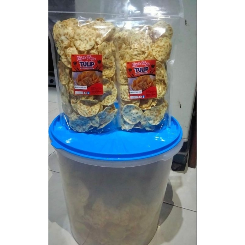 

KRIPIK TEMPE ASLI TEGAL RENYAH SEKALI JAMIN KETAGIHAN.Isi 250gram