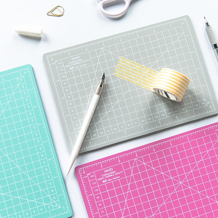 

SERBA MURAH JUNESIX A5 CUTTING MAT CARVINGKNIFE PEN SET ALAS POTONG