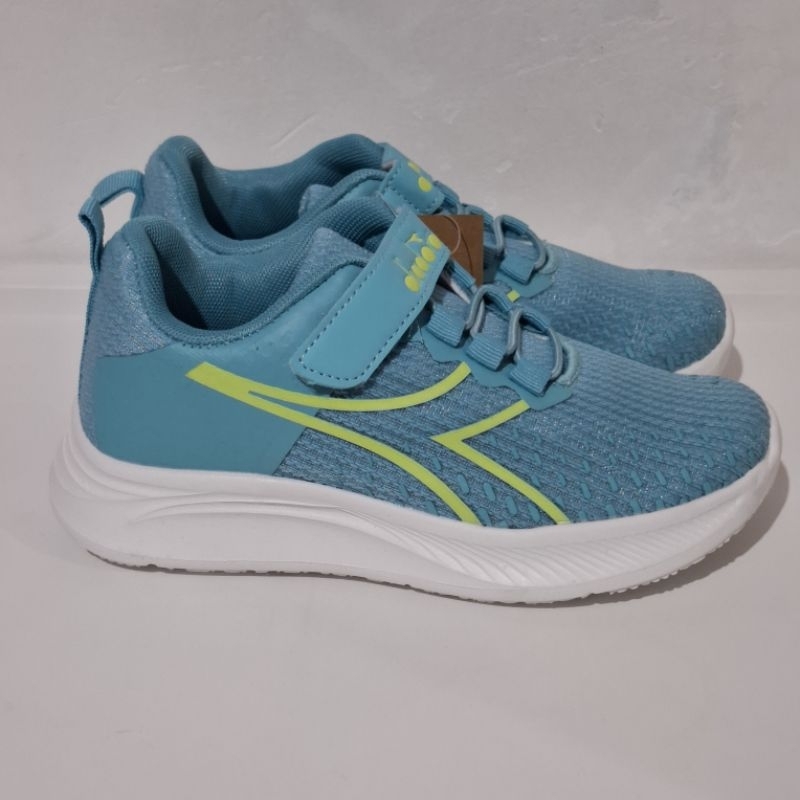 Diadora Blue Jr / size 33 34 35 / Faye Hitari Kaija Klara / sneakers sepatu running biru anak