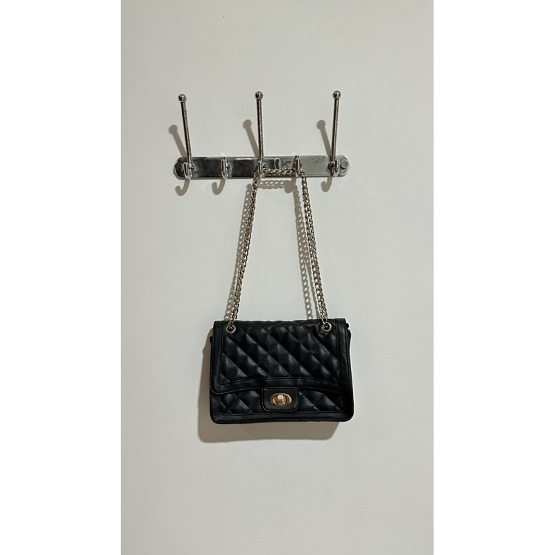 Preloved Tas Selempang/Shoulder Bag/Tali Rantai - Black