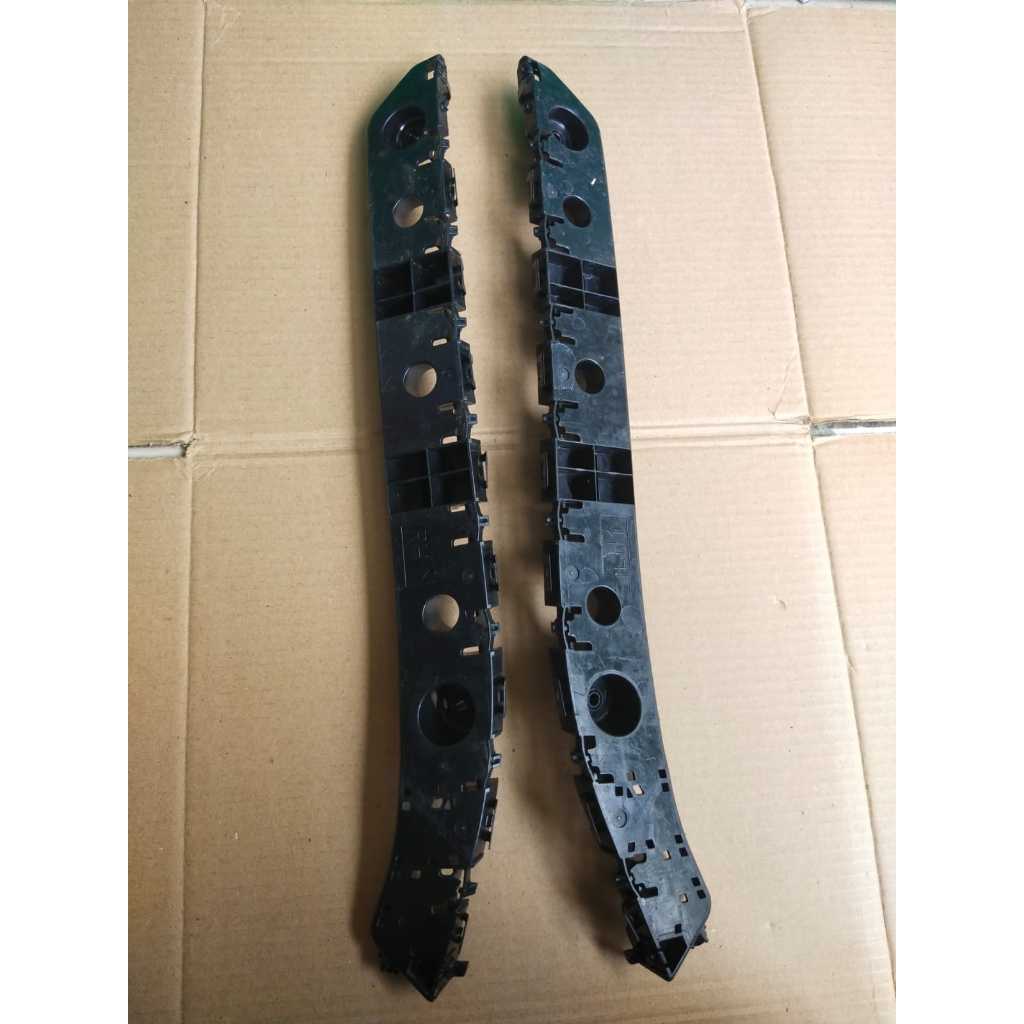 Breket bumper belakang baris ketiga mobil Datsun go panca cross. HARGA UNTUK 1 PCS .