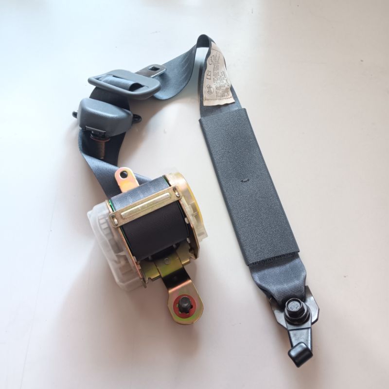 seat belt safety belt sabuk pengaman kijang super original (73210-38090)