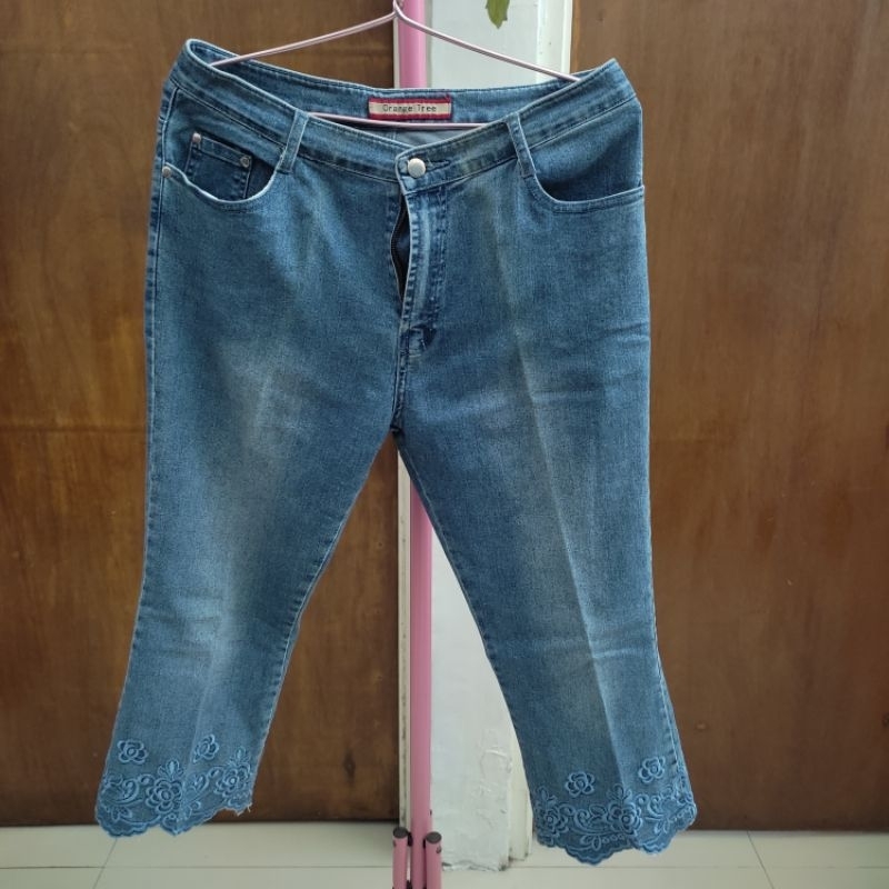 Preloved celana jeans wanita bordir bunga 7/8