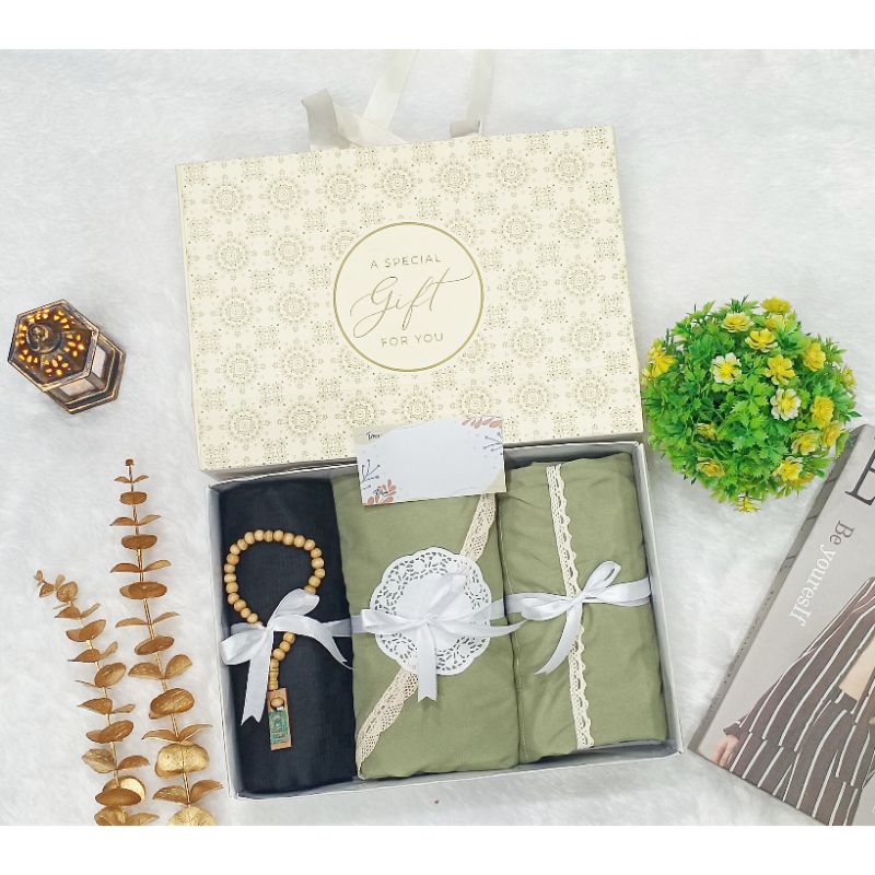 Hamper Hantaran Hadiah Gift Satu Set Mukena Dewasa 2in1 dan Sarung Hitam Dewasa Free Tasbih