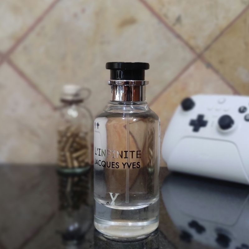 [PRELOVED] Jacques Yves (FW) - L'Infinite