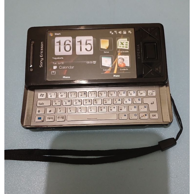 Sony Ericsson XPERIA X1 Warna Hitam PDA Windows 2008 Canggih jadul antik langkah original.