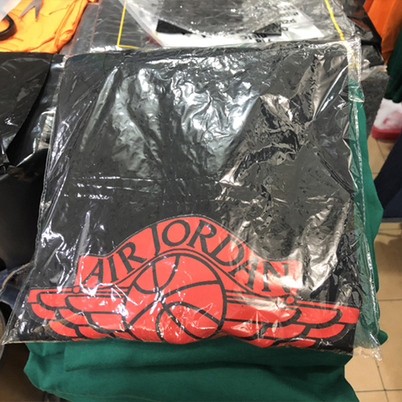 READY STOCK | LANGSUNG ORDER AJA | Kaos Sneakers Jordan Tshirt Black Casual 100% Cotton | Size S M L