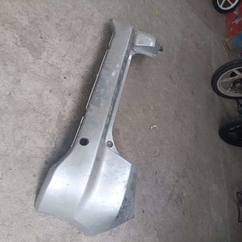 bumper bemper belakang jazz rs 2010 2011 original