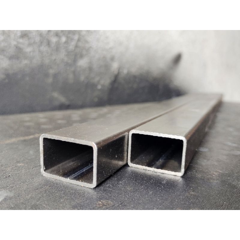 Pipa Besi Kotak / Hollow 30 mm x 20 mm Panjang 59 cm