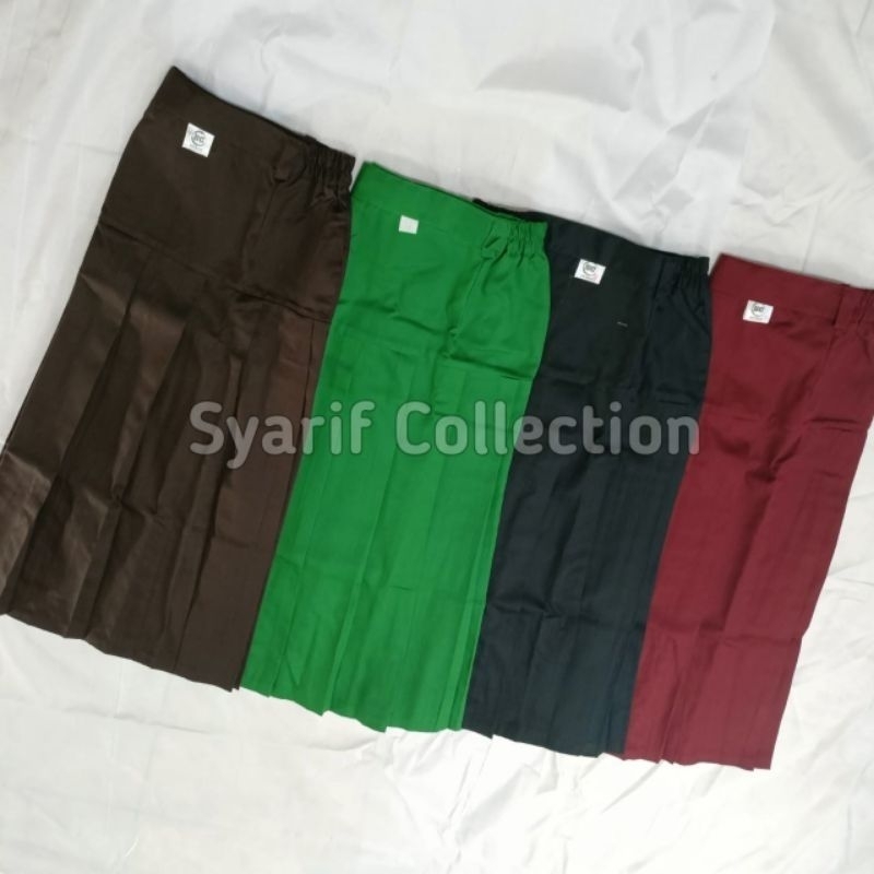 Seragam Sekolah Rok Turun Pinggang Berbahan Dril Unione.